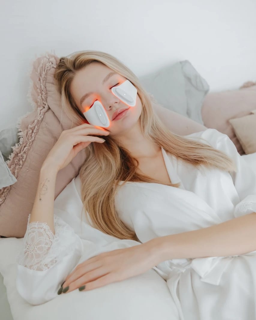 Luminiel I LED Patches – Under Eye Dark Circle Reducer, Collagen Booster, Red & Amber Light Therapy, Reusable Silicone, Wireless, 10-Min Daily Use