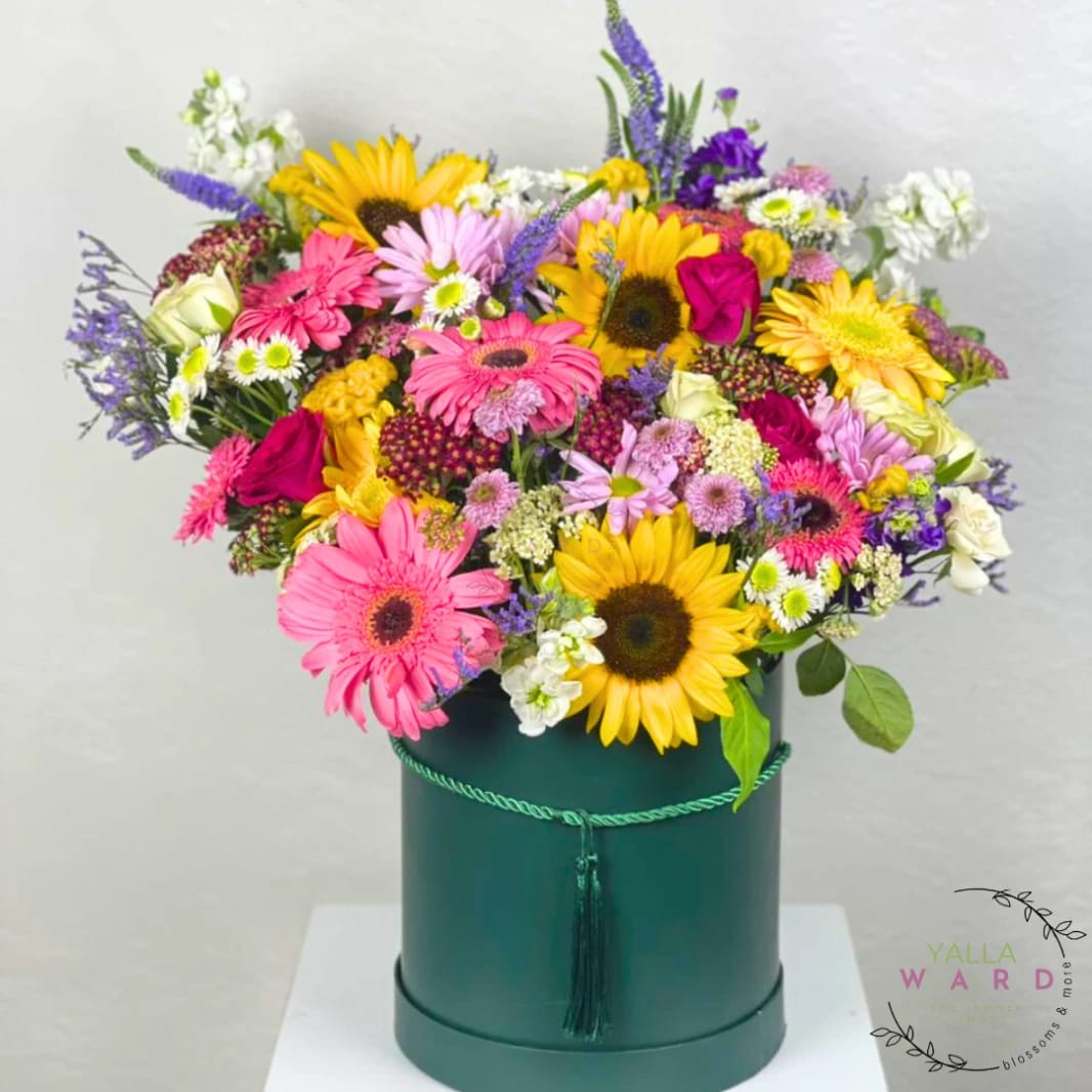 The Modern Box – Chic Flower Arrangement | Flower Delivery Amman