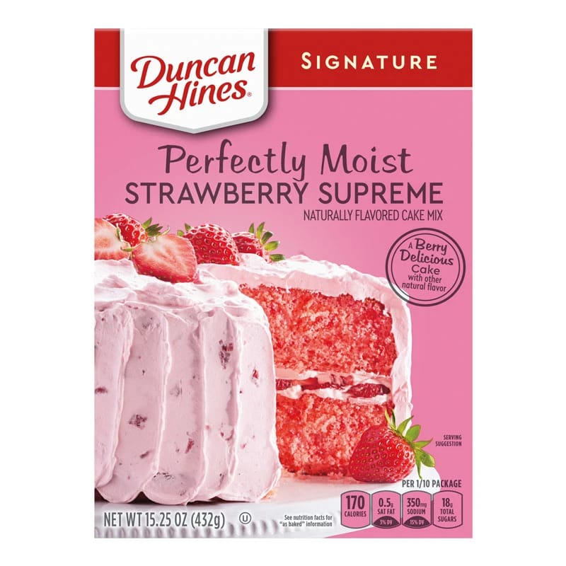 Duncan Hines Signature Perfectly Moist Strawberry Supreme Cake Mix 432g