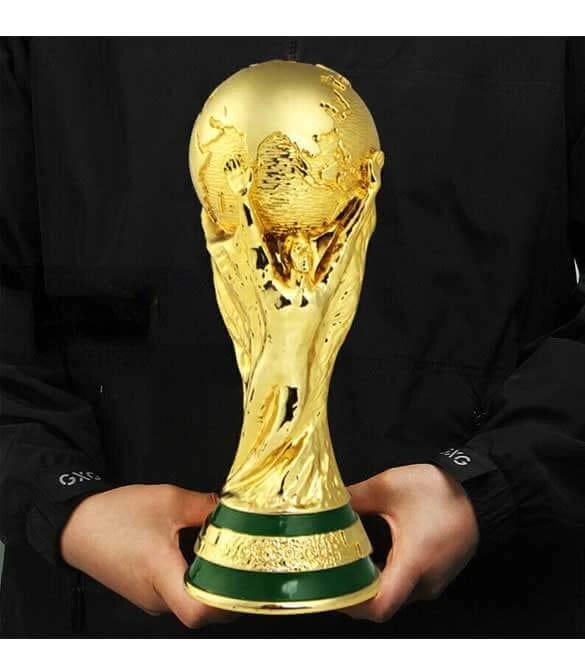نموذج كأس العالم (36 سم)