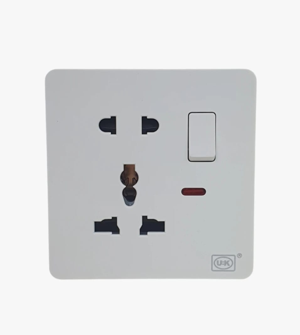 UK Modern Design Multipurpose Electrical Wall Socket with On/Off Switch for Universal Use and Enhanced Safety.