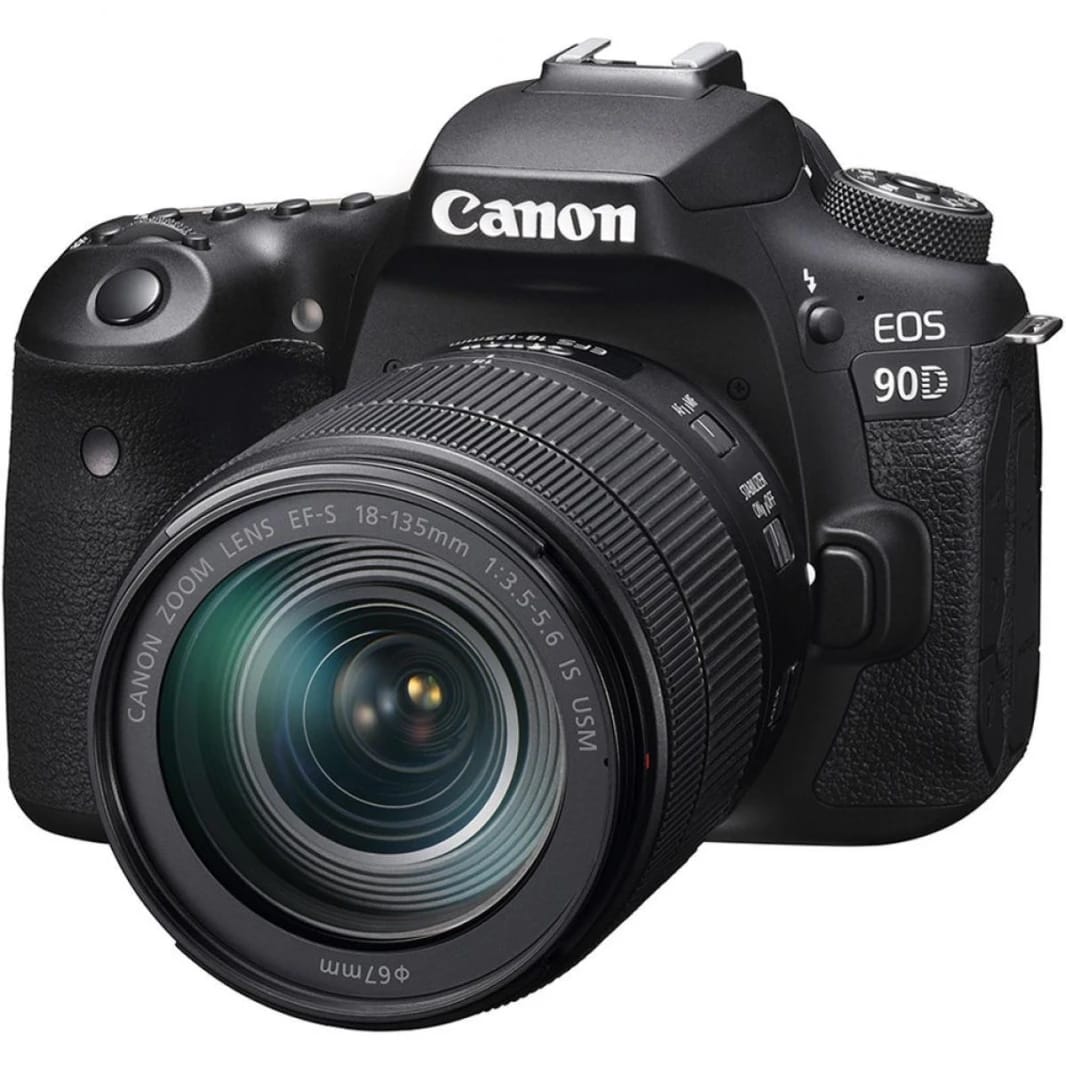 Canon EOS 90D and EF-S 18-135mm IS USM Lens