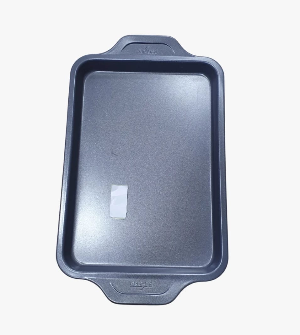 High-Quality Aluminum Rectangular Baking Tray with Comfortable Handles for Passionate Bakers and Discerning Chefs
