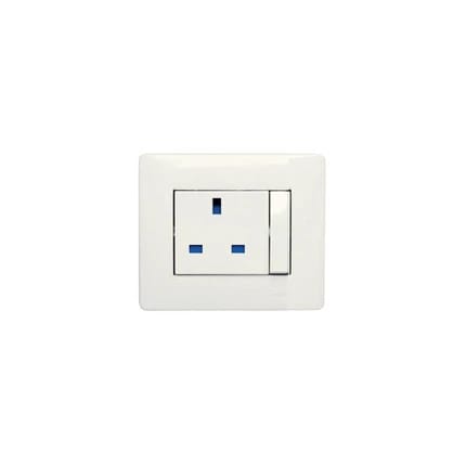 13 Amp Electric Socket with Switch by Master