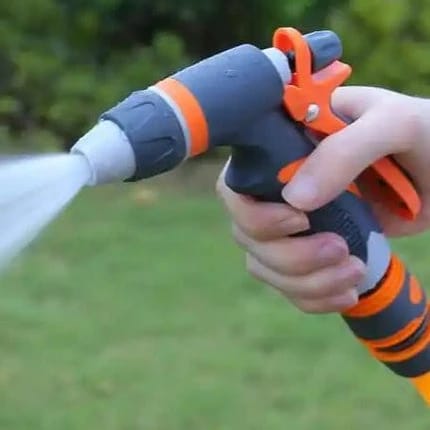 SPRAY GUN
