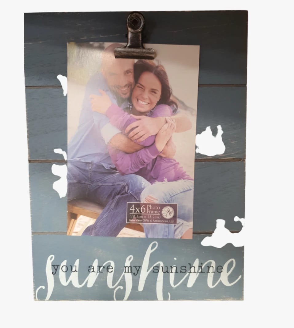 New View Unique Wooden Clip Photo Frame Design with Stylish Accents for Home Decor Enthusiasts