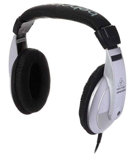 Behringer HPM1000