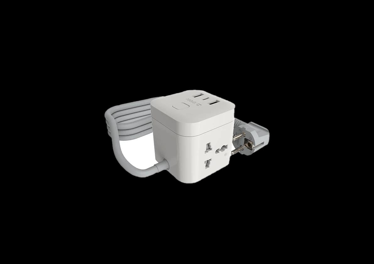 Triple Cube Connector with 2 USB Ports and Type-C Outlet