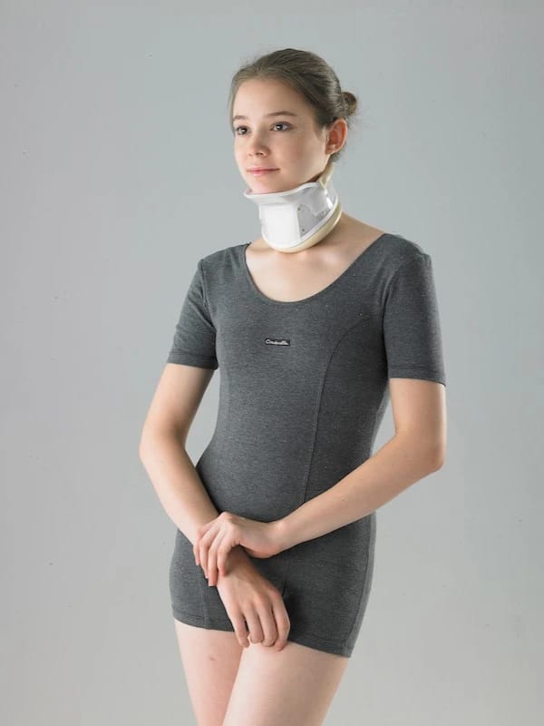 Cervical Collar Support | Hard | with Chin