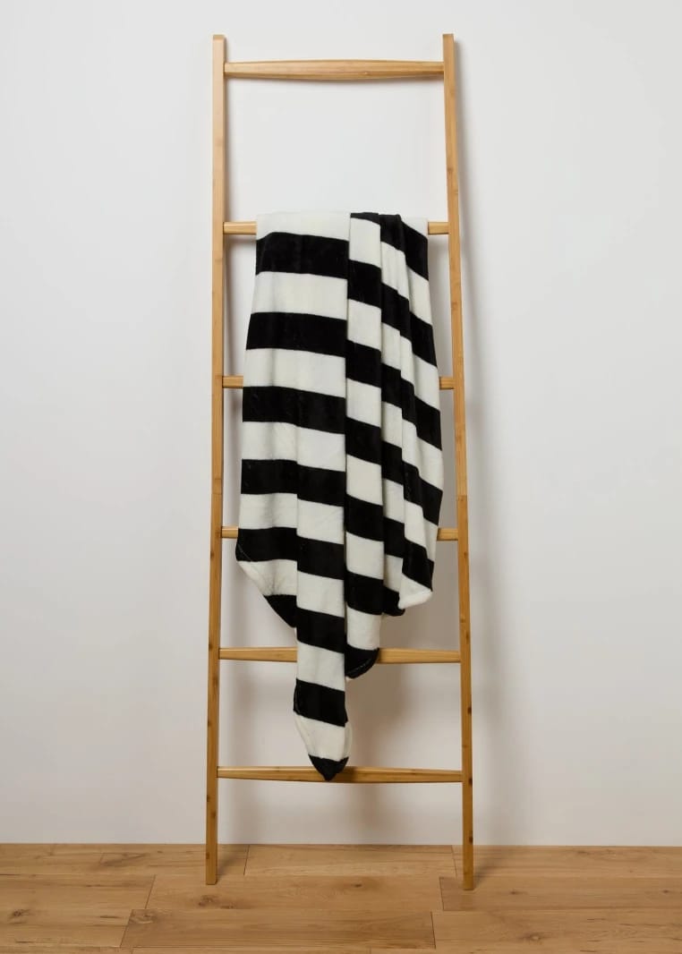 Diagonal Stripe Monochrome Blanket - Black