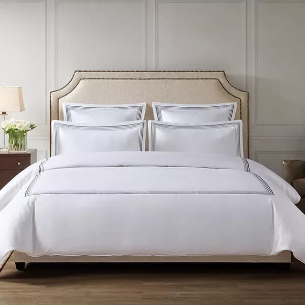 Nova Home Duvet Cover Set 'Cruise' - 100% Cotton - 600 Thread Count - White and Gray (Available in Multiple Sizes)