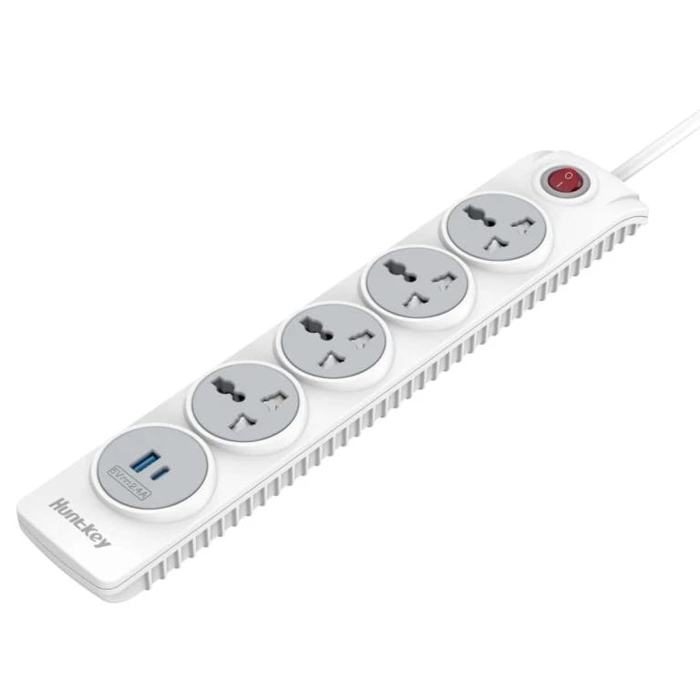 Huntkey Universal Power Strip 4-Sockets + 2-USB, 3M Cable