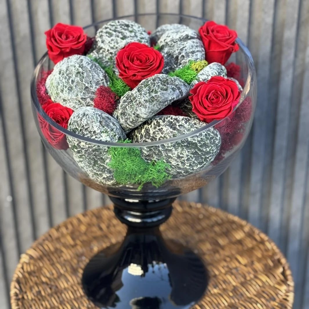 Eternal Rose Stone Garden