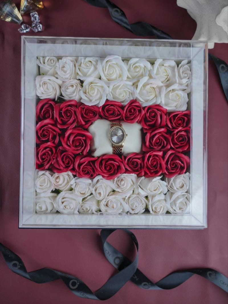 Crimson & Cream Luxe