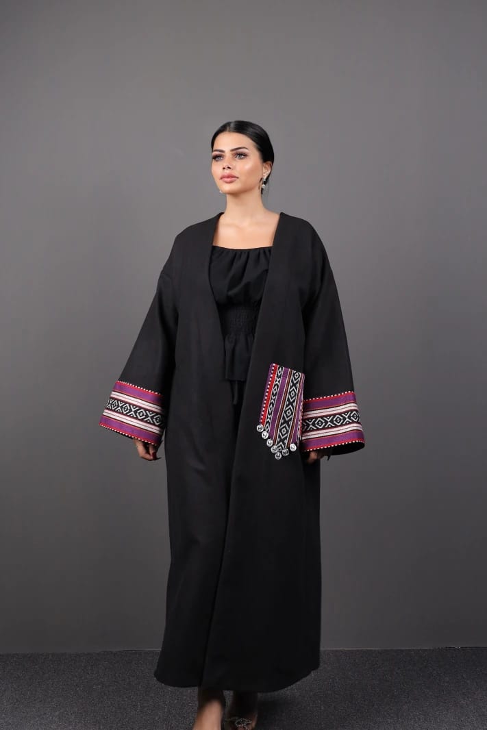 Bisht أسود – أرجواني
