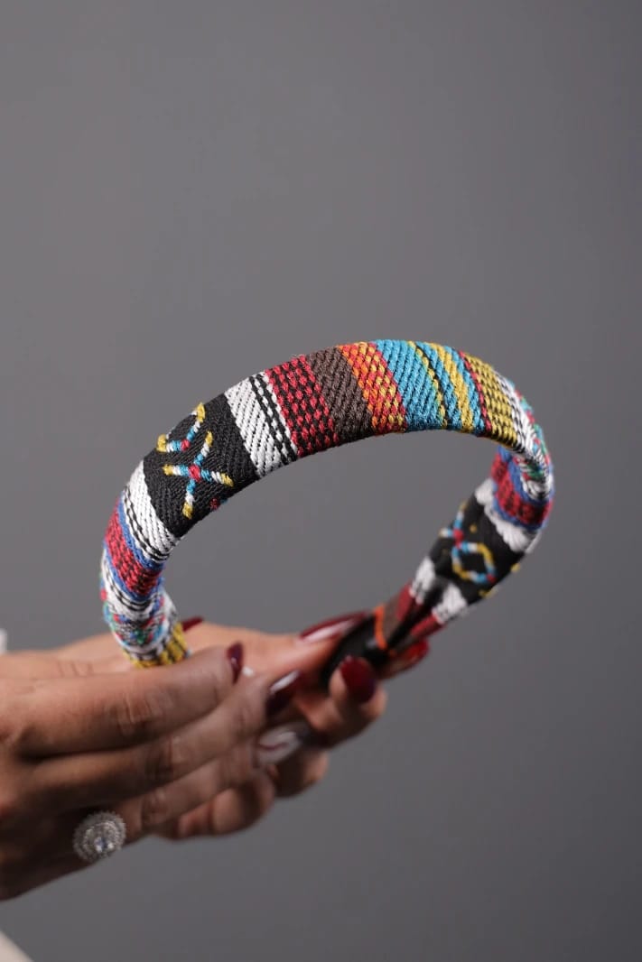 طوق شعر سدوي