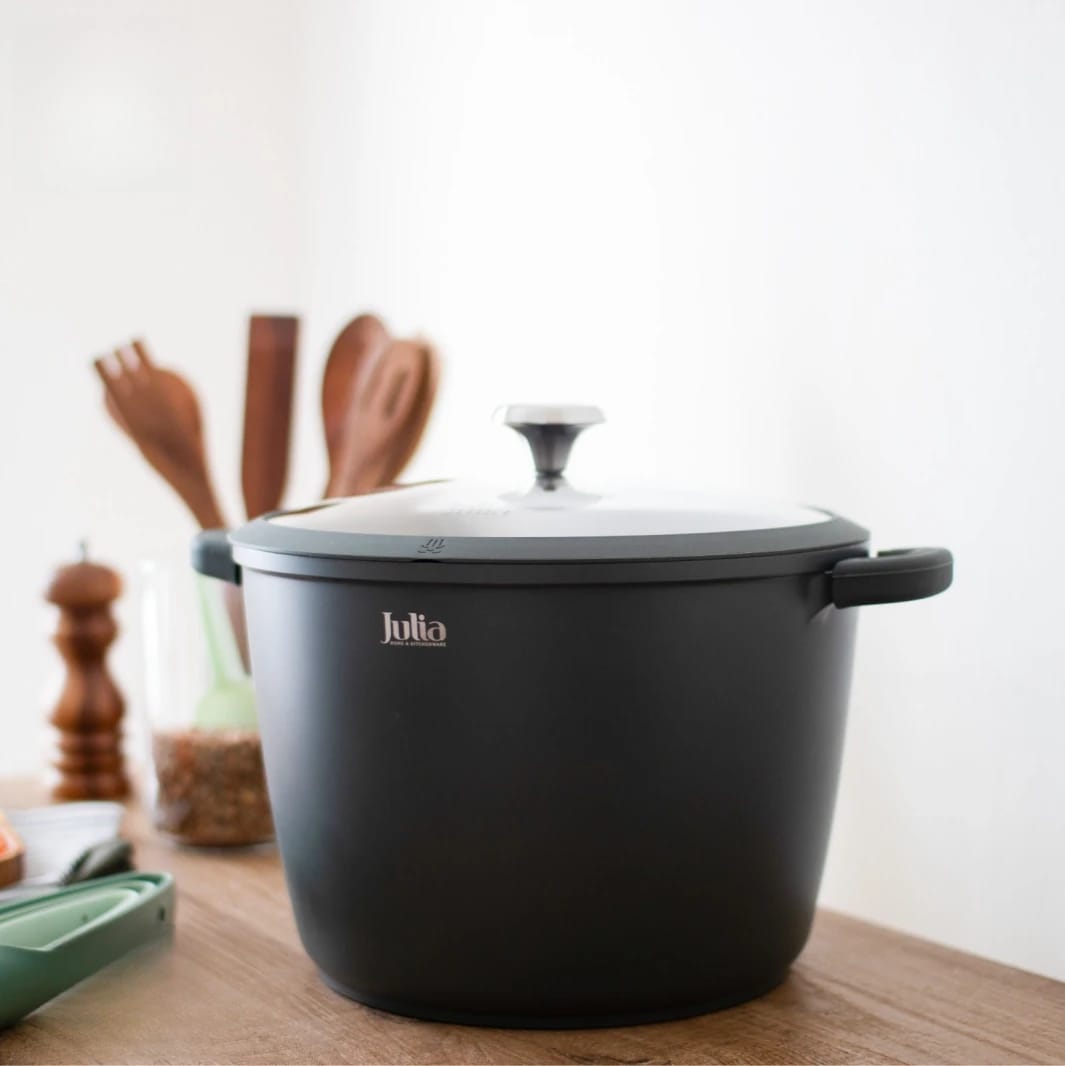 JULIA Granite Stock Pot