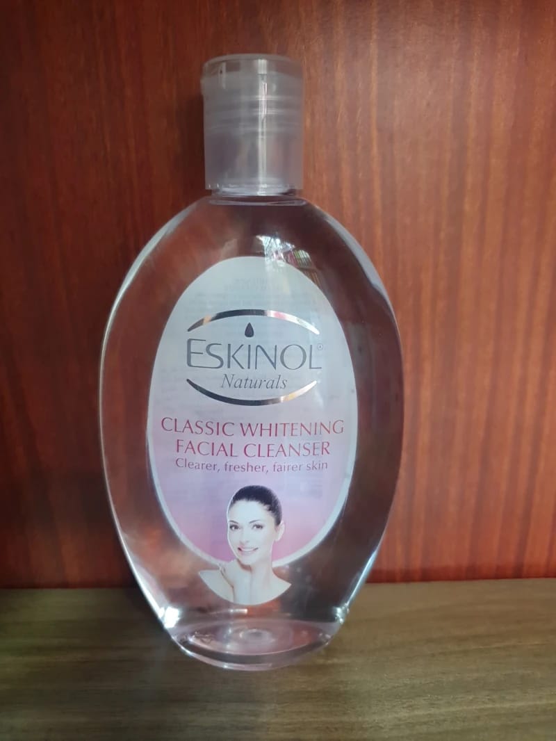 Eskinol Naturals Classic Whitening Facial Cleanser for Clearer, Fresher, Fairer Skin Design Ideal for All Skin Types