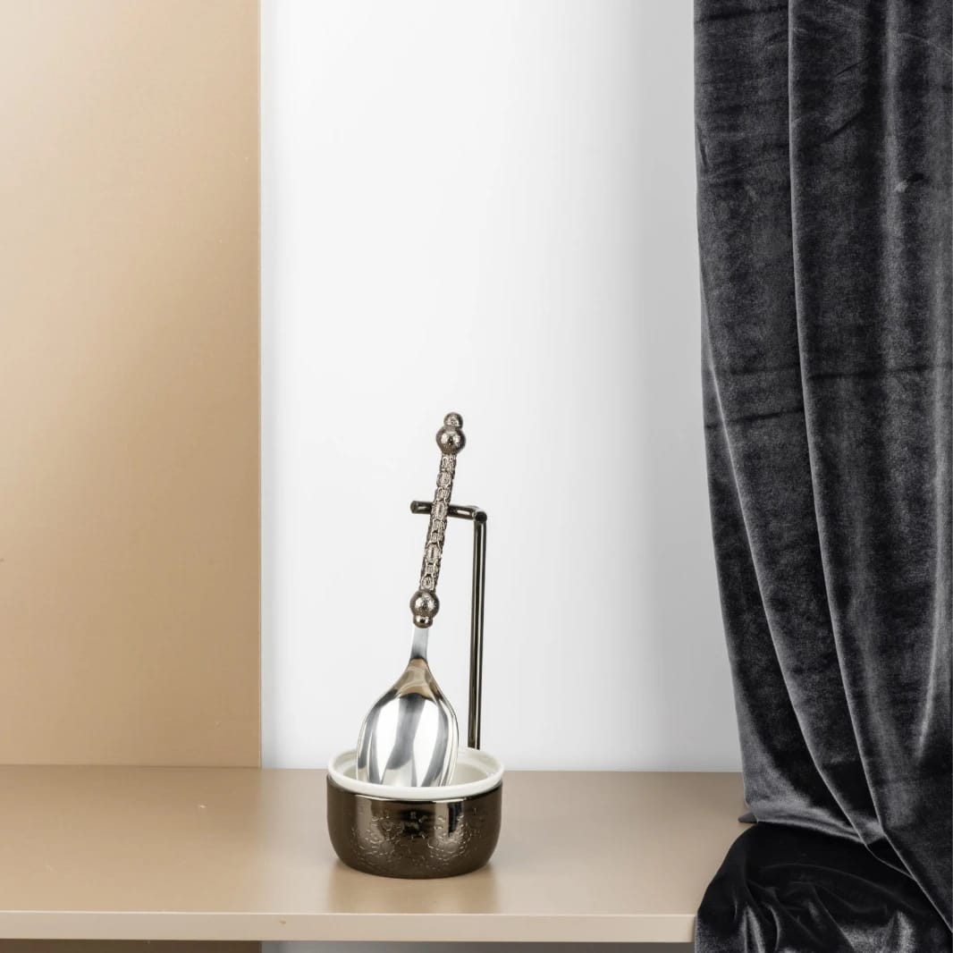 Dining Spoon with Stand