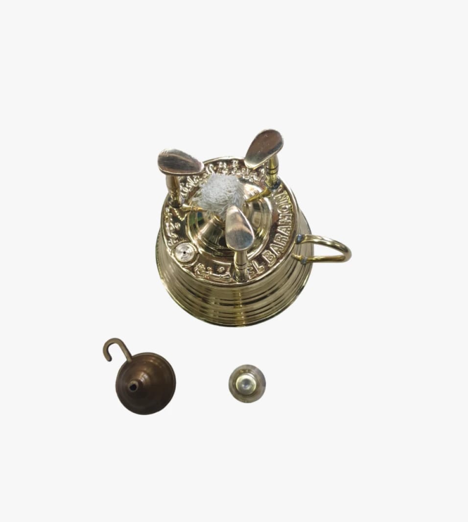 Bradford Antique Brass Oil Lamps with Exquisite Design for Heritage Lovers and Collectors
