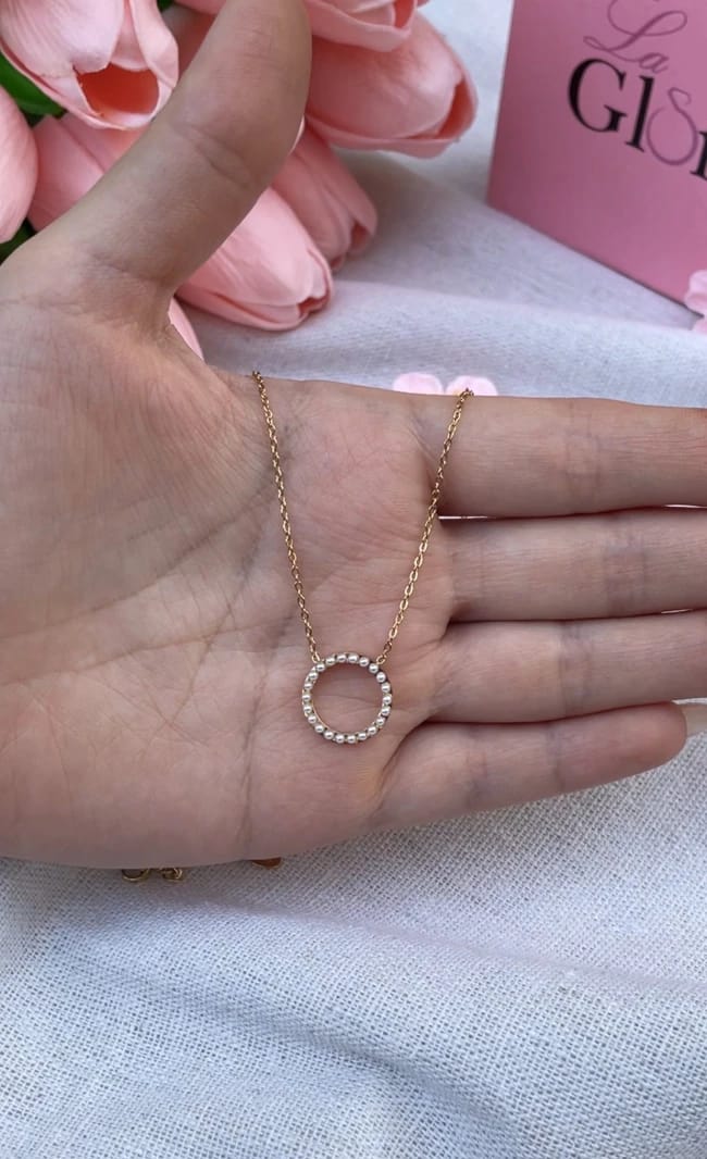 Elegant Pearl Necklace