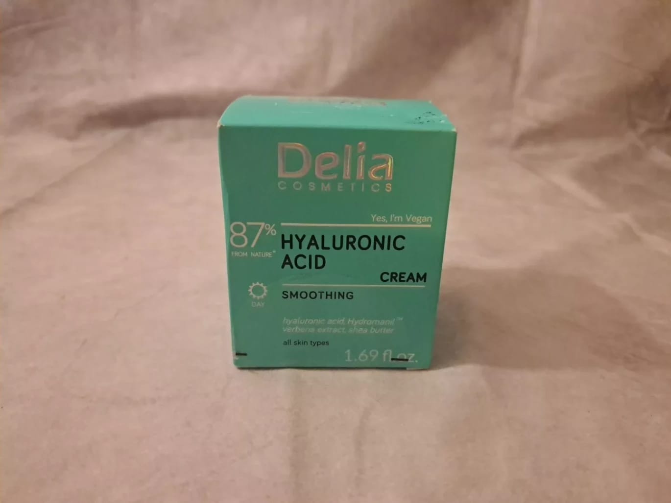 Delia Hyaluronic Acid Smoothing and Moisturizing Cream 50ml
