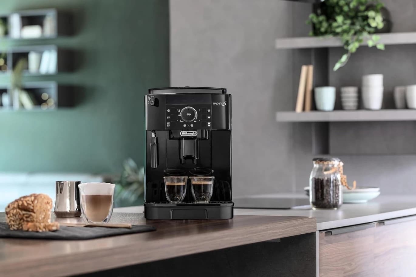 De'Longhi Magnifica S Compact Fully Automatic Coffee Machine