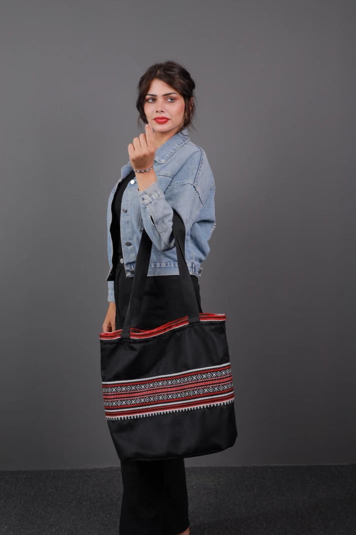 Red Sadu-Pattern Beach Bag